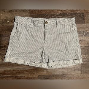Khaki by Gap Women’s Girlfriend Shorts